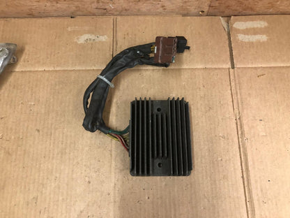 584533 | 2007 - 2015 Piaggio Vespa GTS 125 Voltage Regulator