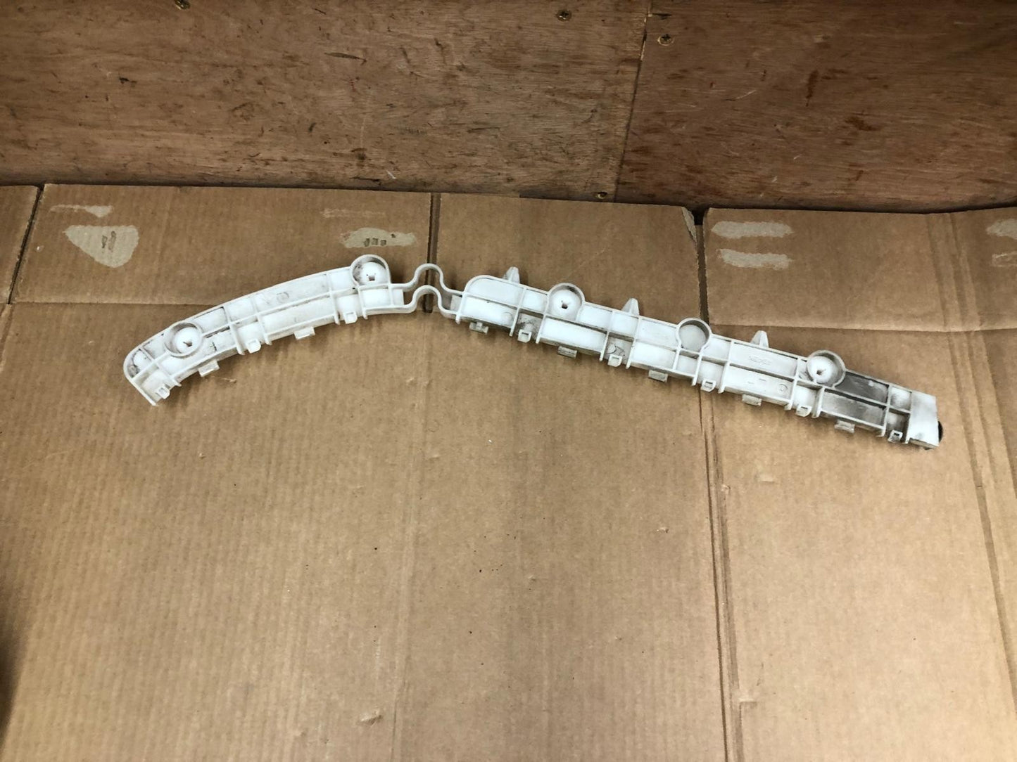2014 Mitsubishi Outlander GX 4h PHEV Left Side Rear Bumper Mount Bracket | 4B45X