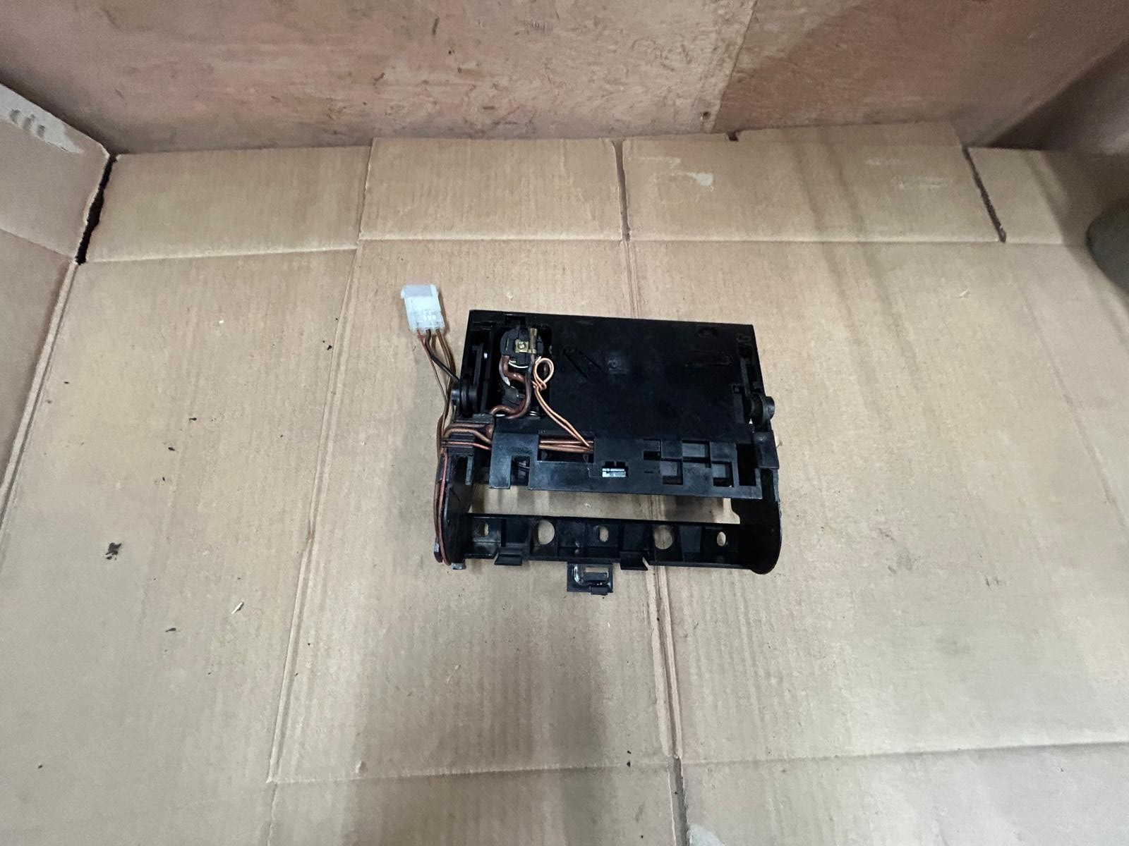 Genuine BMW 7 Series E38 Ashtray | 8160423