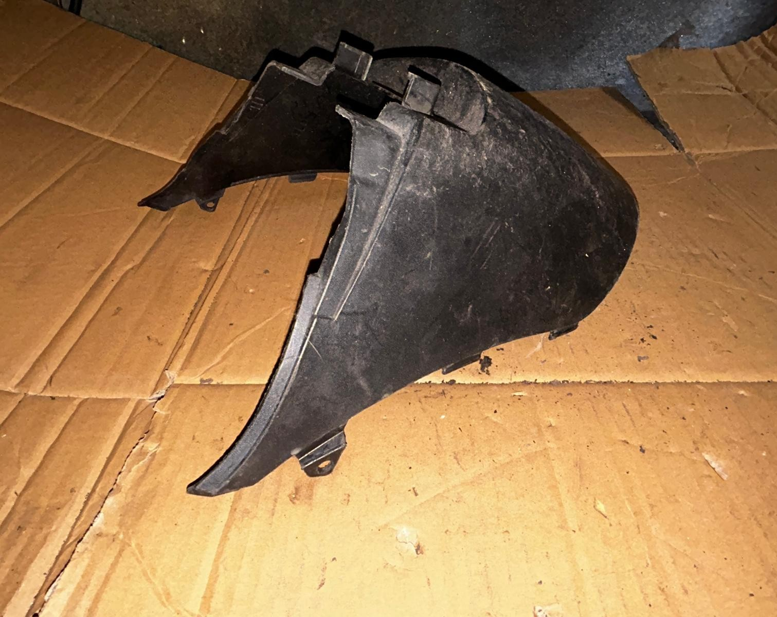 2008 - 2010 Honda PES 125 Floor Step/Pillion Step Center Cover | 80151KTZD000
