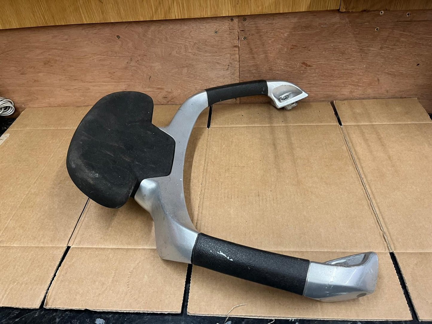 Piaggio xevo Passenger Backrest/Grab Rail Assembly  125/250/400