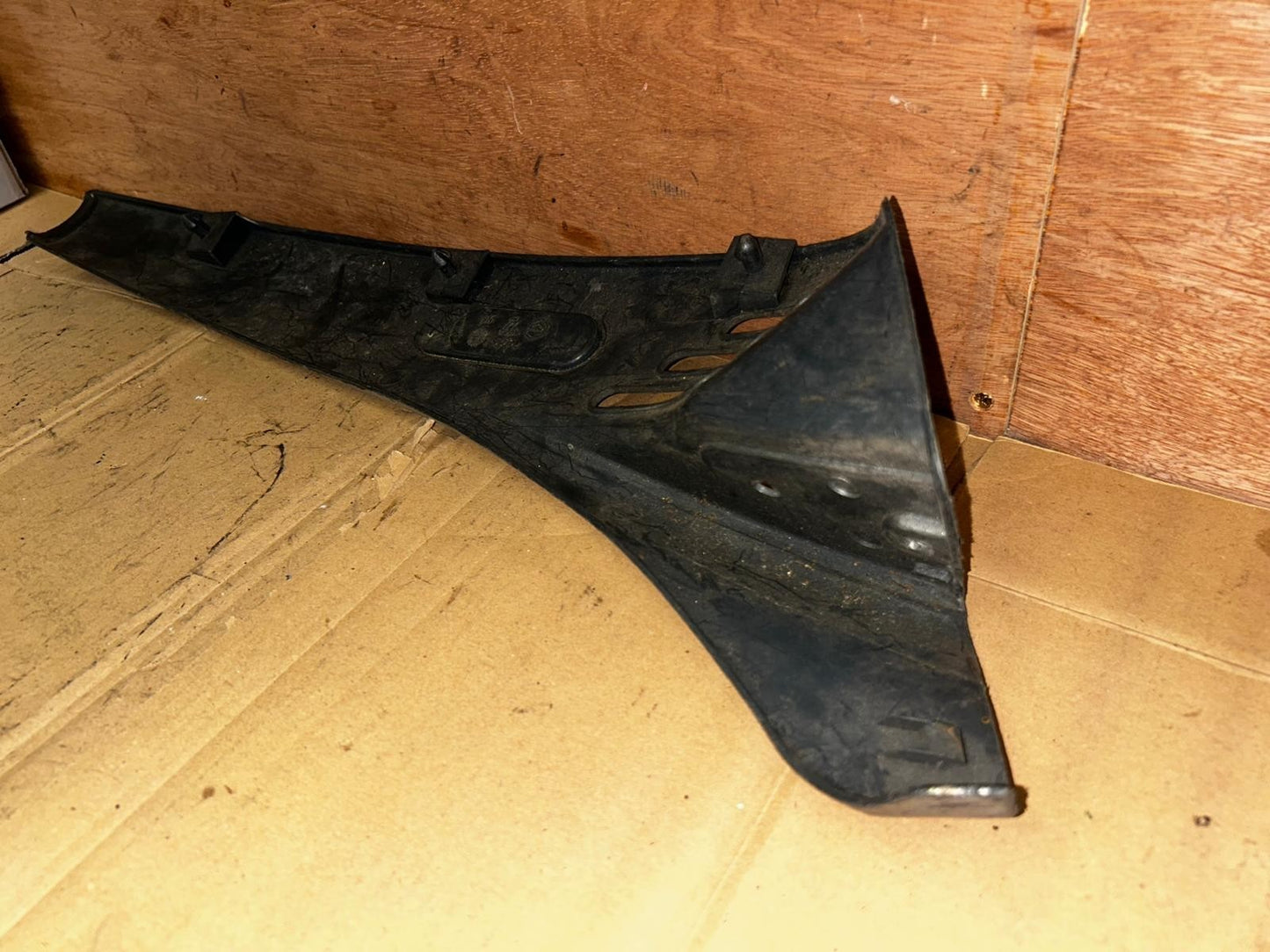 OEM Piaggio Vespa ET4 Left Hand Side Rear Trim