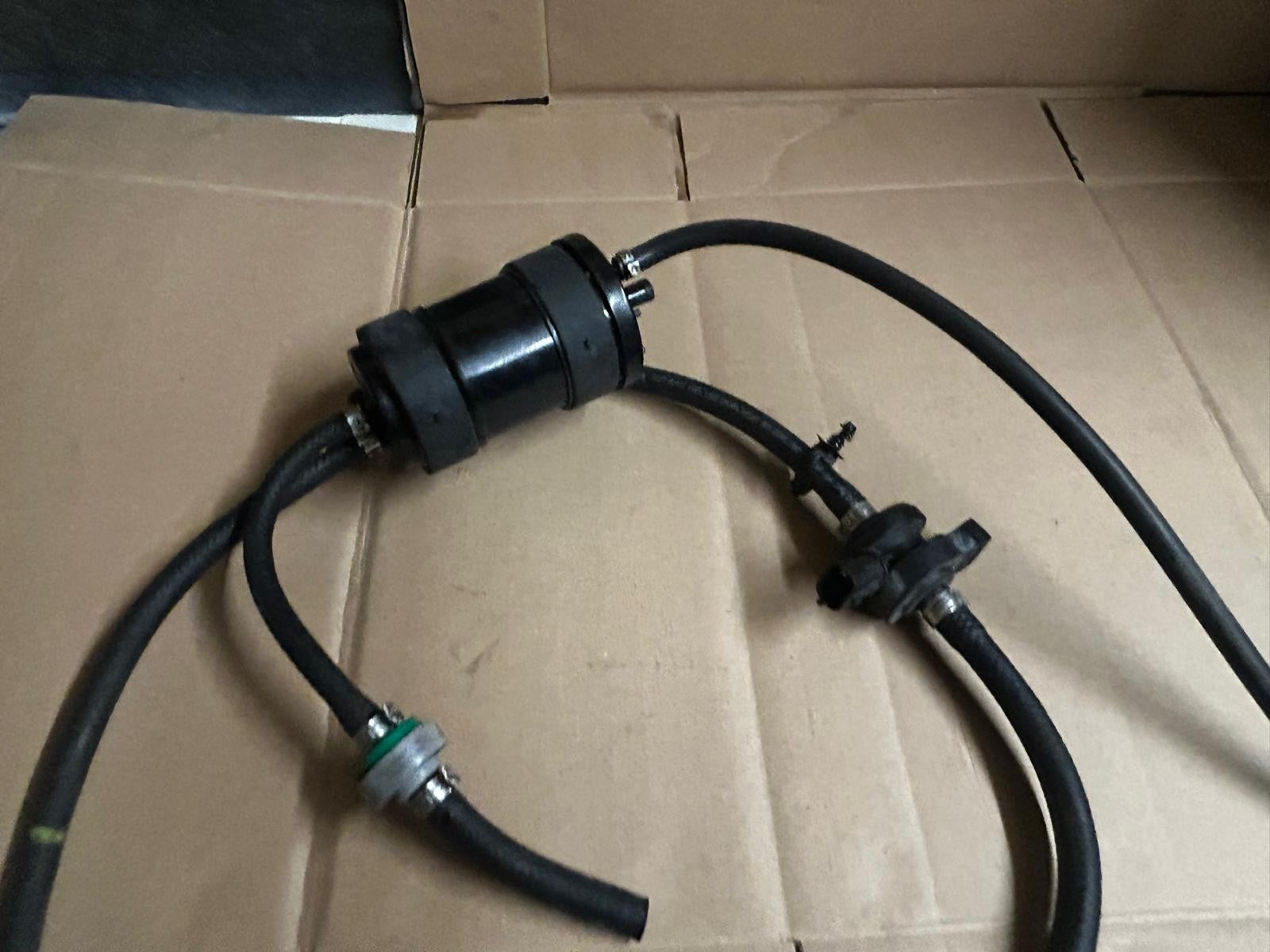 2024 Piaggio MP3 300 Fuel Vapor Carbon Canister Filter & Sensor | 309016