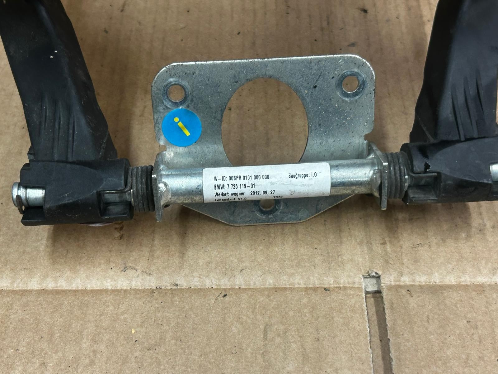 2016 - 2021 BMW C650 Sport Windshield Mount Bracket