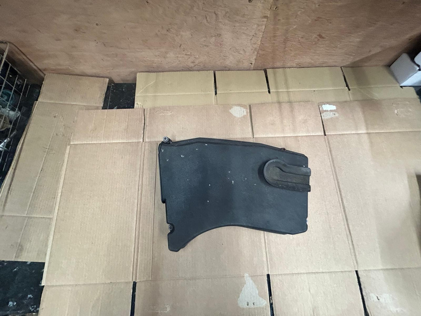 Genuine BMW 7 Series E38 Control Unit Box Cover | 12901702214