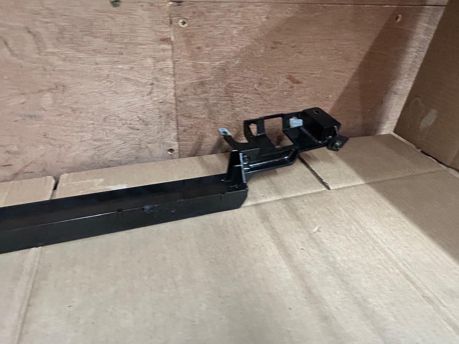 Genuine BMW 7 Series E38 Dashboard Bracket | 514581666439 725200218