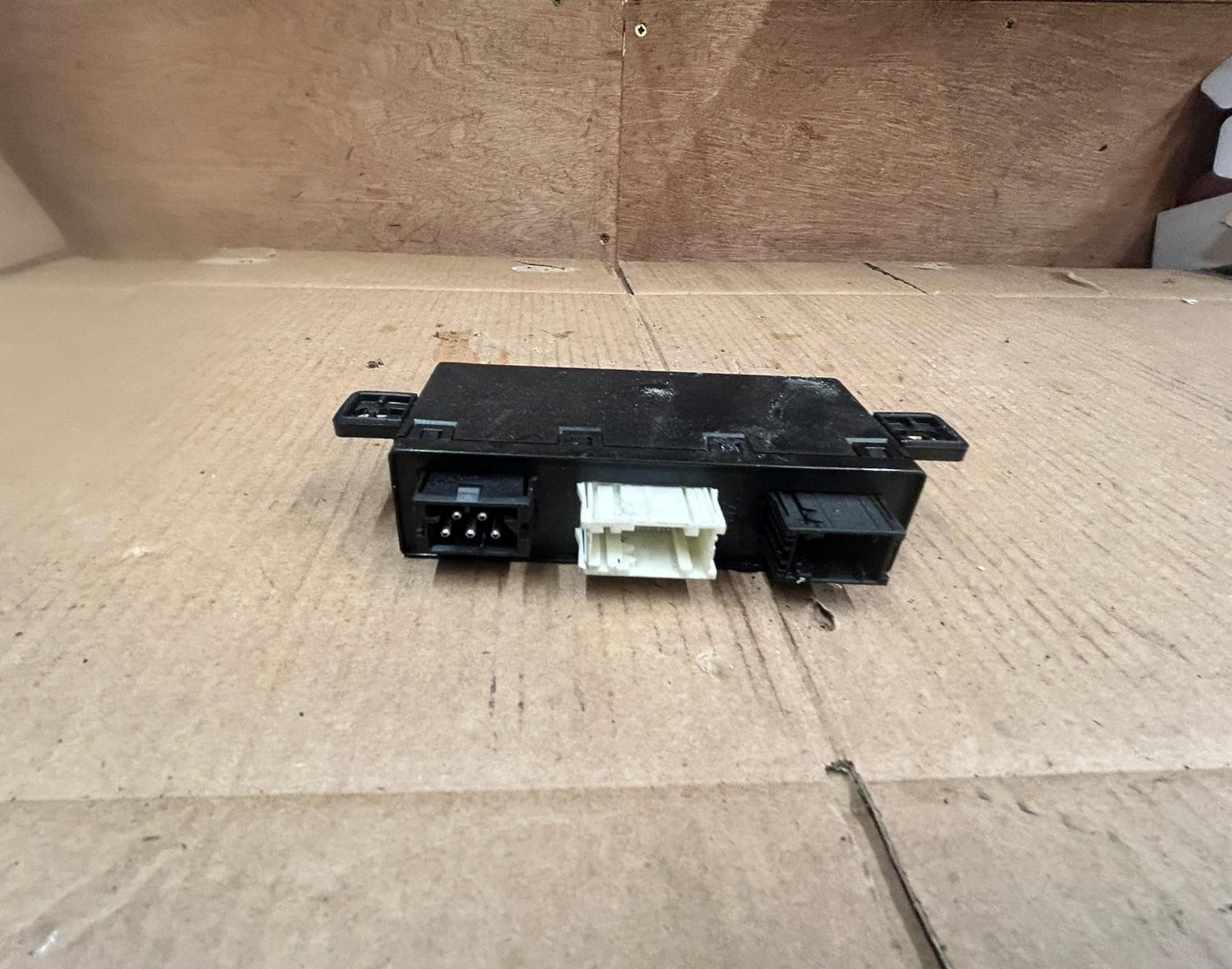 Genuine BMW 7 Series E38 Door Control Module Unit | 61356904249