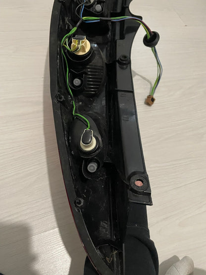 2000 - 2006 Nissan Almera Tino Left Rear Light | 89304110