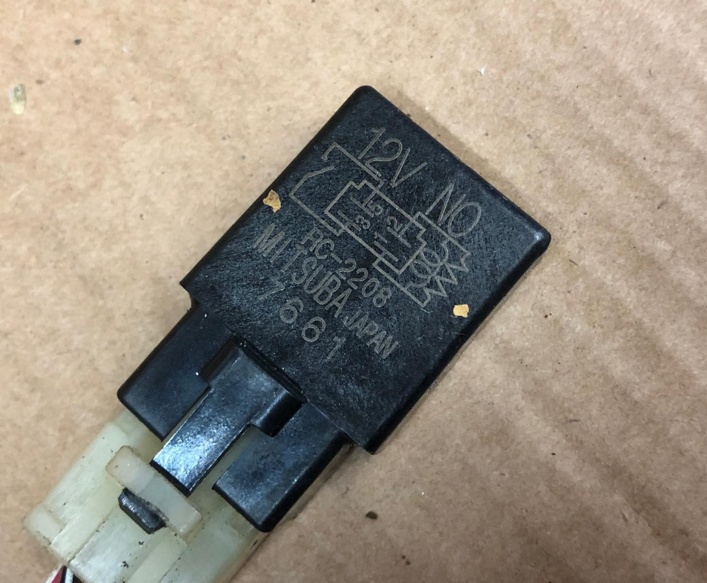 Honda VFR, CBR Fireblade, ST1100, CBR 1100 , Aprilia RSV1000R Relay | RC-2208