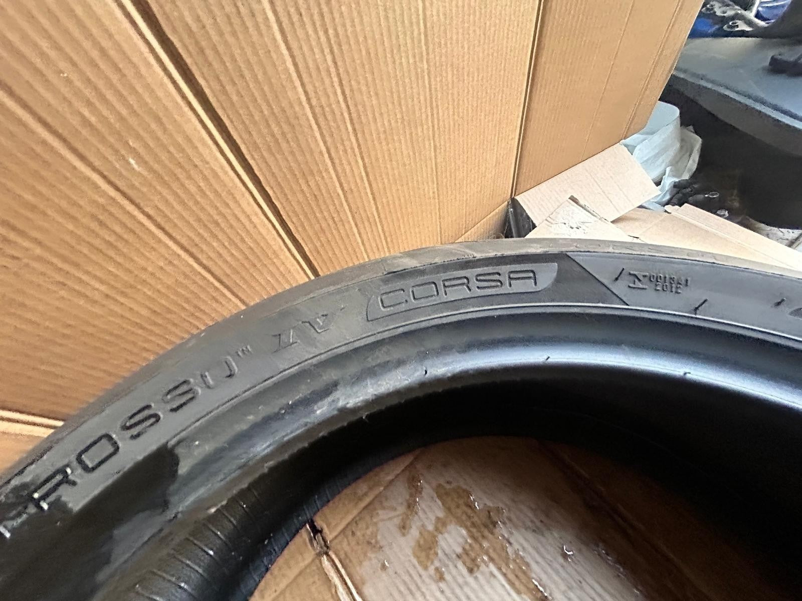Pirelli Diablo Rosso 4 Corsa Tyre 200/60/17