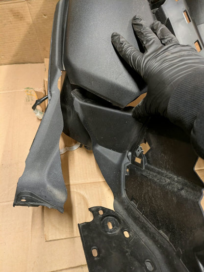 2021 Yamaha Xmax 125 Leg Shield | BL1-F8311-01