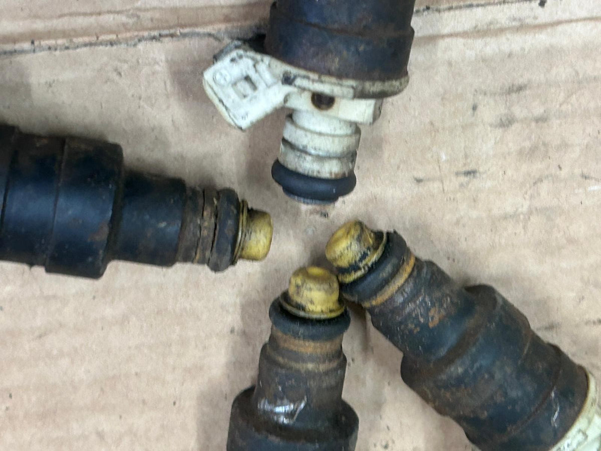 1990 BMW K100 LT Fuel Injectors