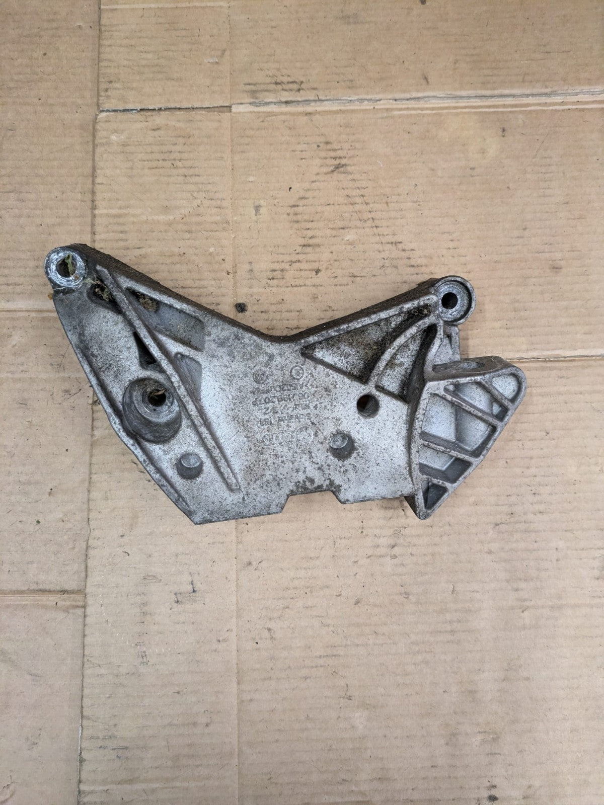 2011 Audi A3 S Line Engine Mount Bracket | 06J199207P