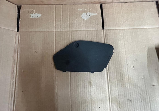 2006 - 2013 Piaggio MP3 125 Sparkplug Inspection Door Cover | 653287