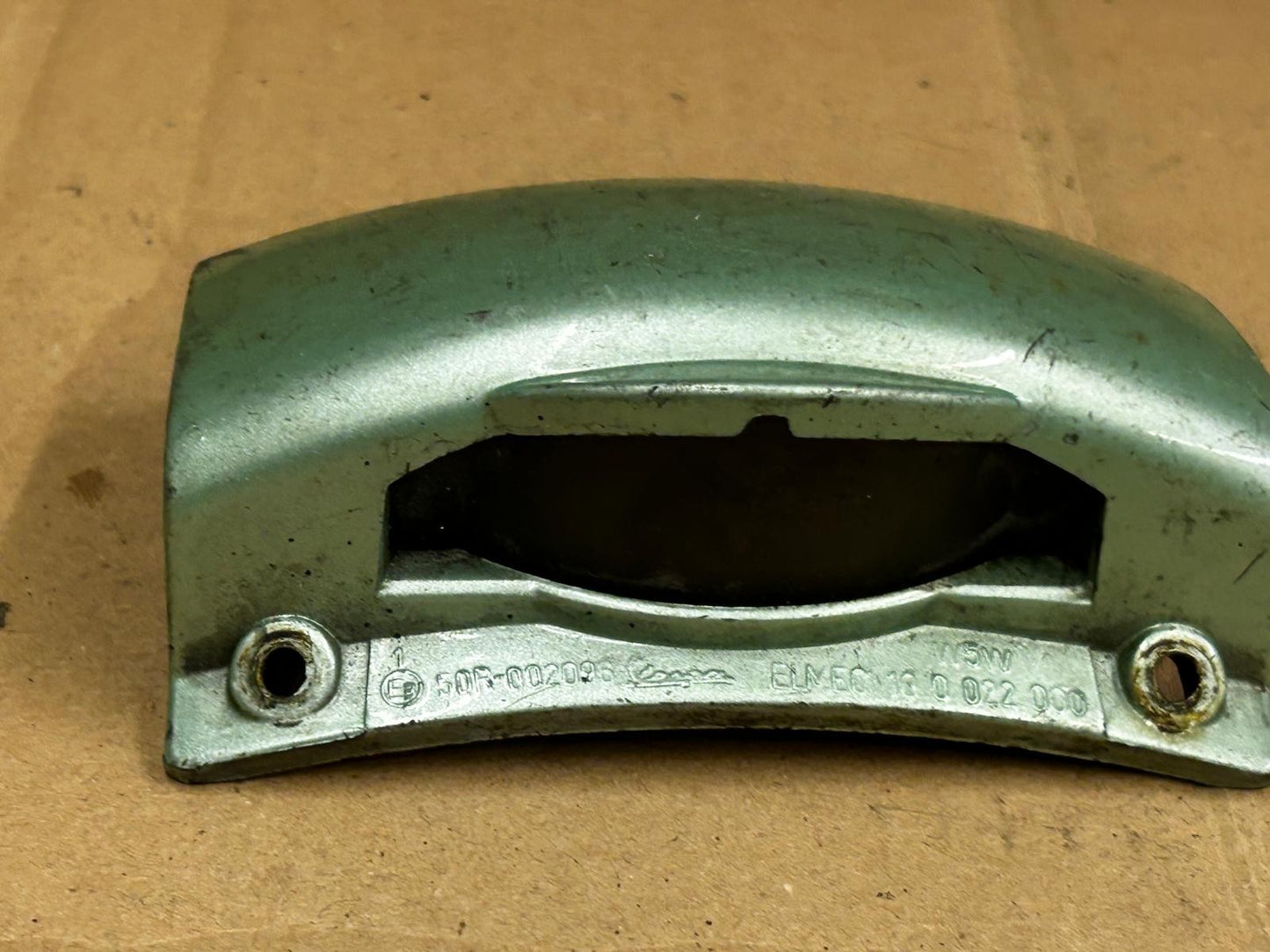 2004 - 2005 Vespa GT Granturismo Number Plate Light Assembly
