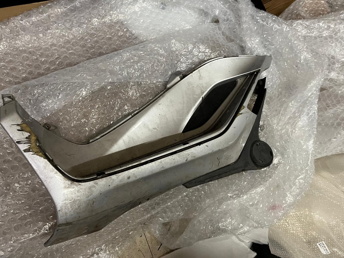 Piaggio MP3 125 300 Yourban Left Side Footrest Panel | 657378