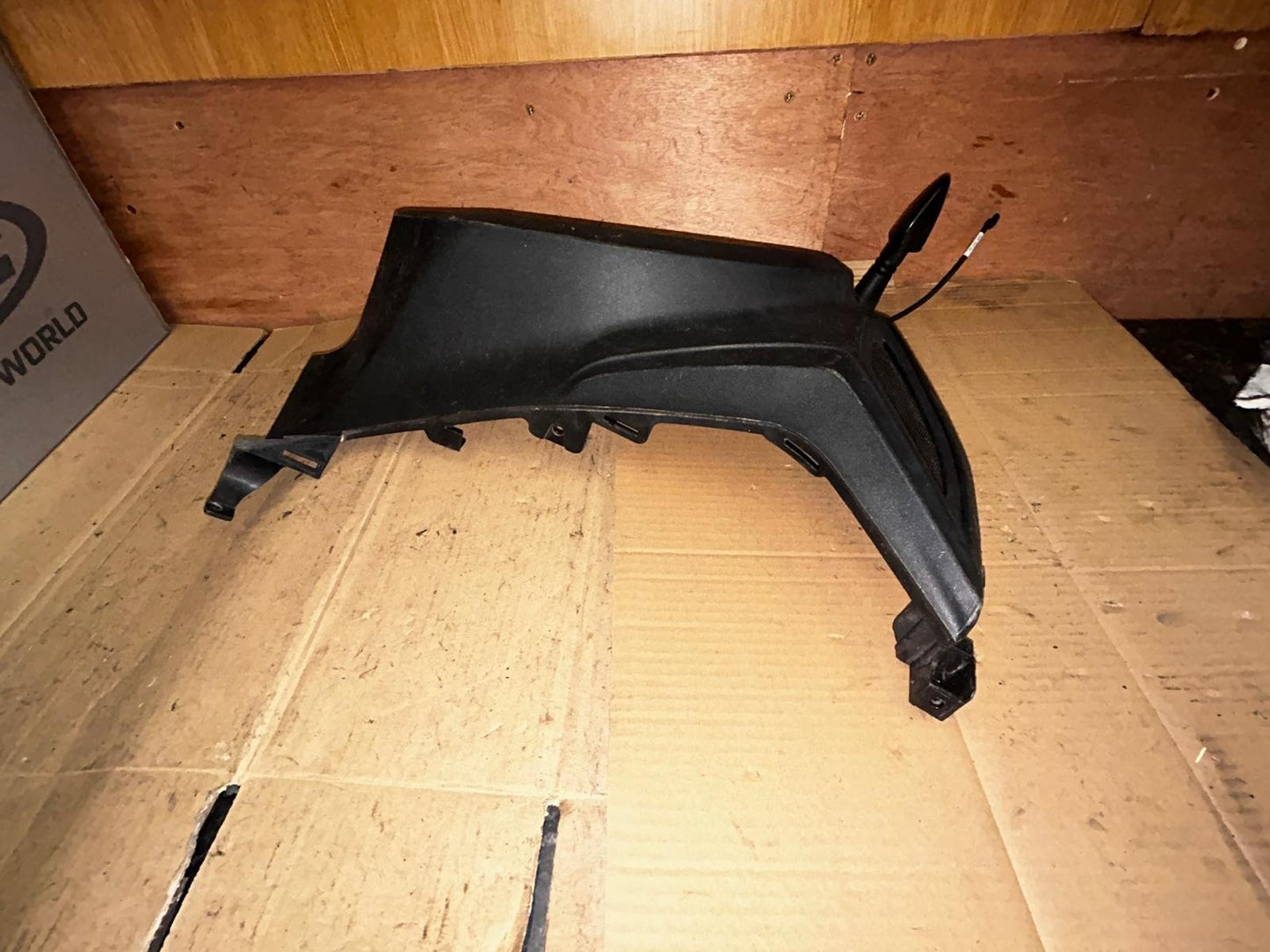2019 Piaggio MP3 HPE 300 Sport Left Side Fairing | DIS 1B005991