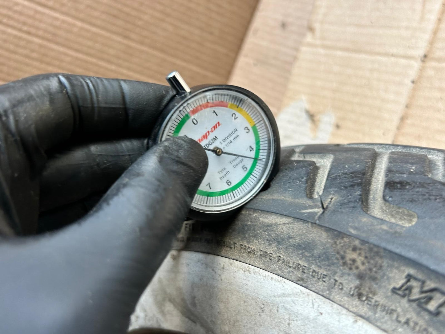 Dunlop D402F MT90B16 72H Harley Davidson Motorcycle Tyre