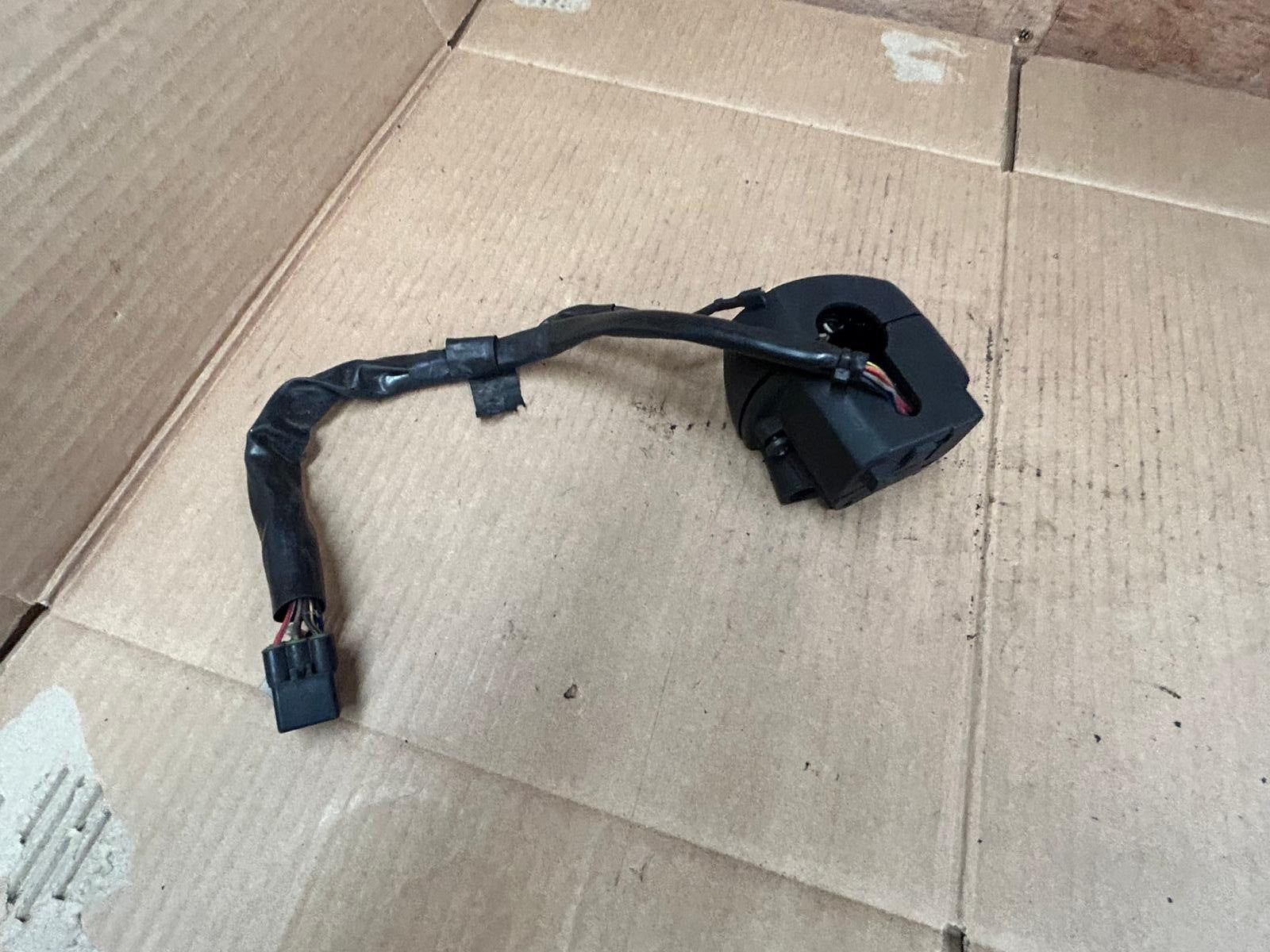 2019 KTM Duke 125 Right Side Handlebar Switch