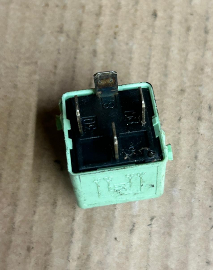 Genuine BMW 7 Series E38 Make Contact Relay Green | 61368366600