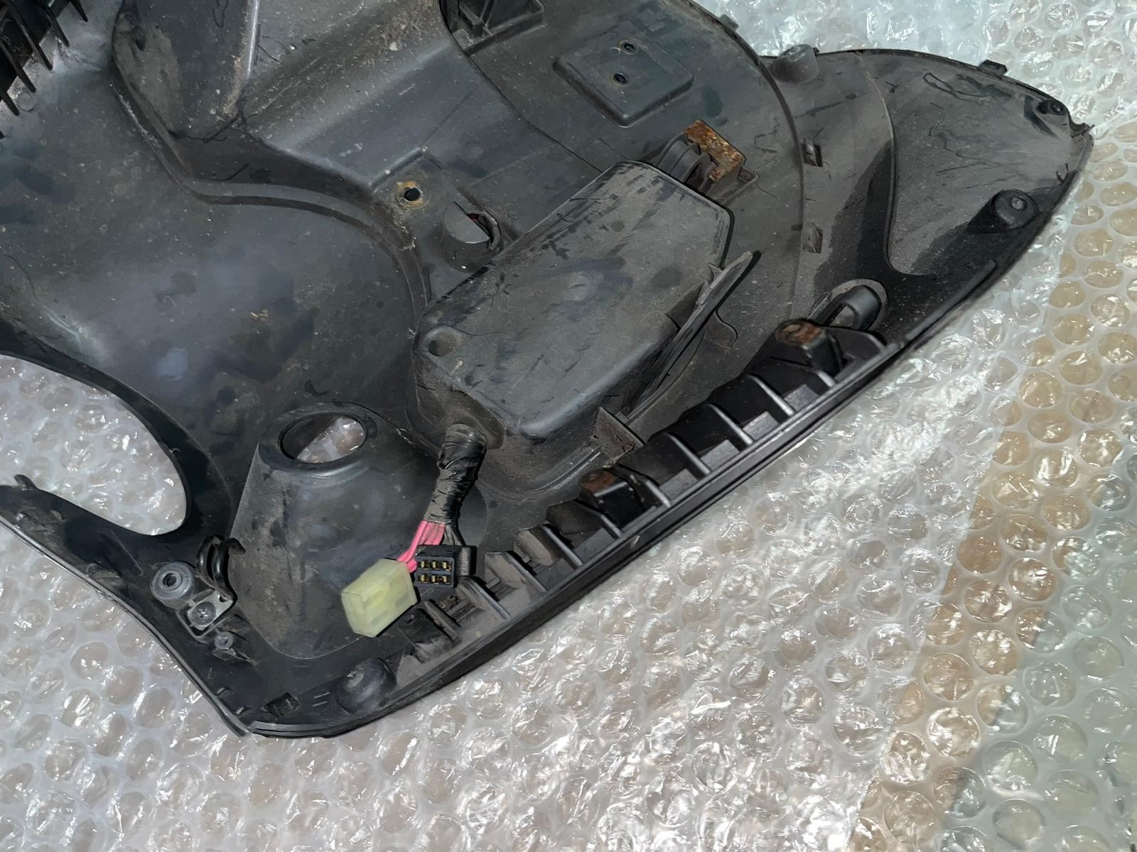 Honda PES 125 Inner Leg Shield Cover | 81131-KTZ