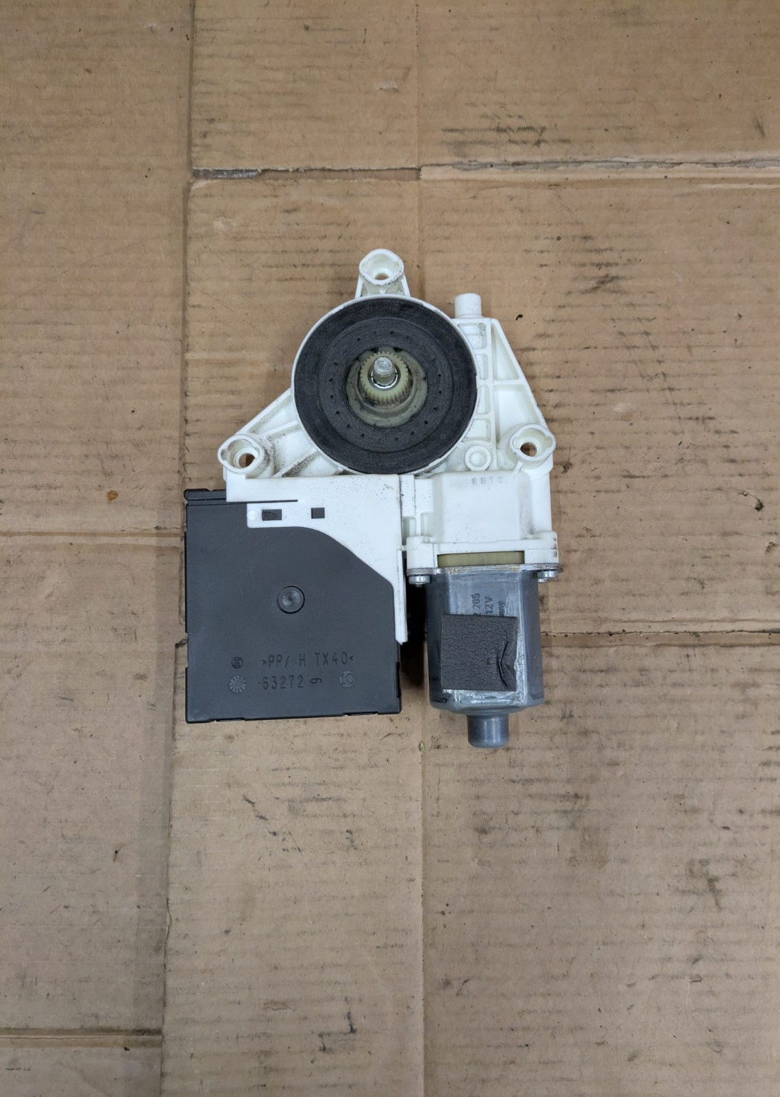 2011 Audi A3 S Line Front Right Driver Side Window Motor | 840311202 8P0959801P