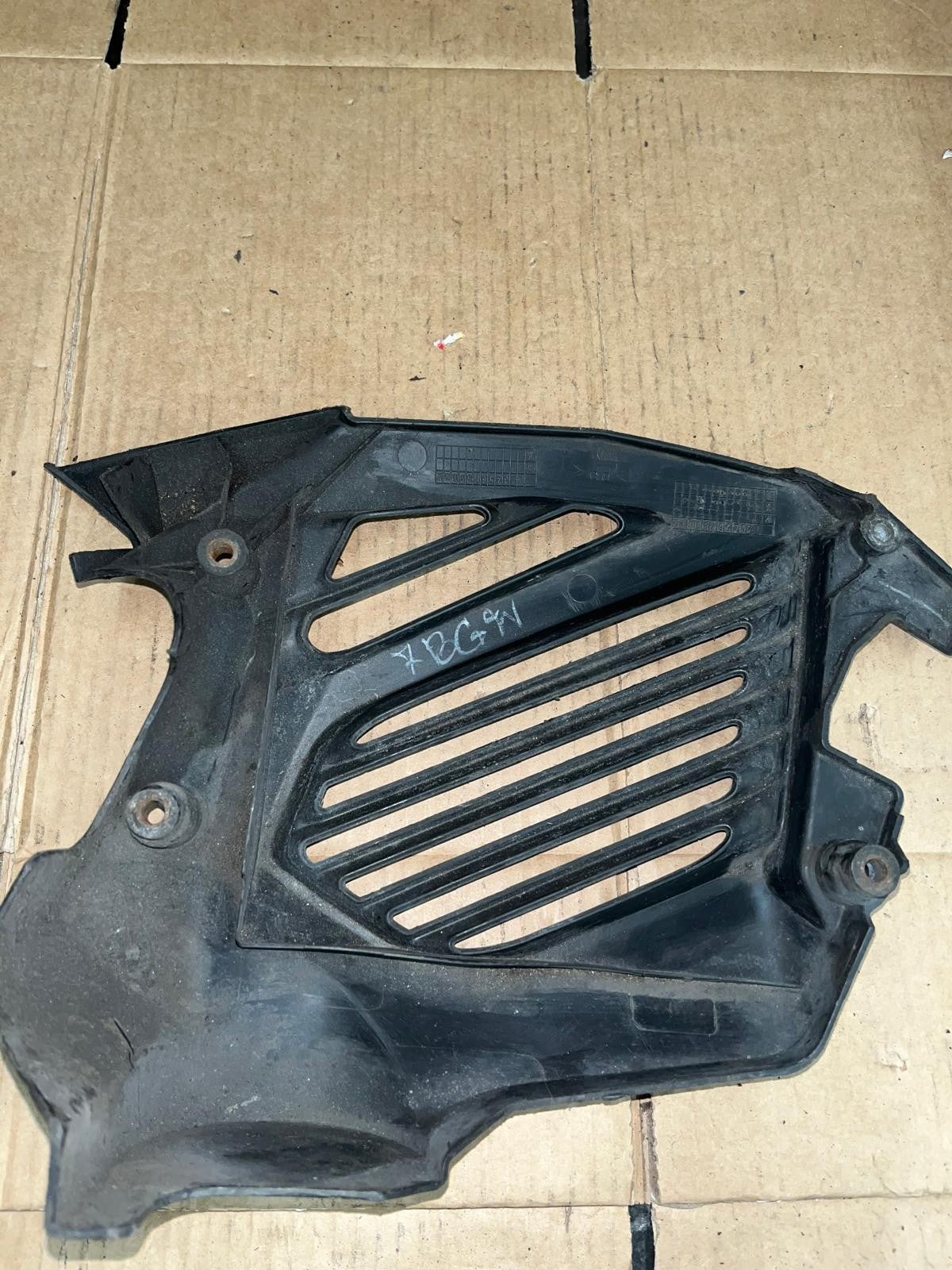 2014-2017 Yamaha Tricity 125 Radiator Cover