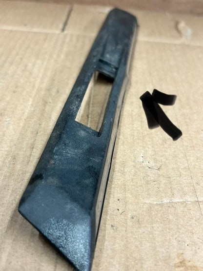 Genuine BMW 7 Series E38 Front Right Fender Trim Moulding | 8165220