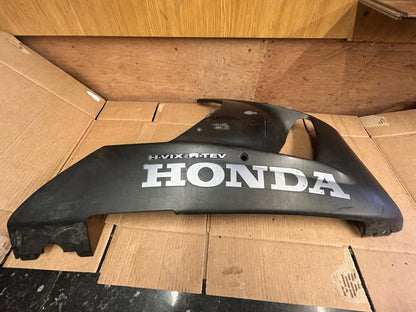 2000 - 2001 Honda CBR 900RR Fireblade Right Belly Panel | 64420-MCJA-0000