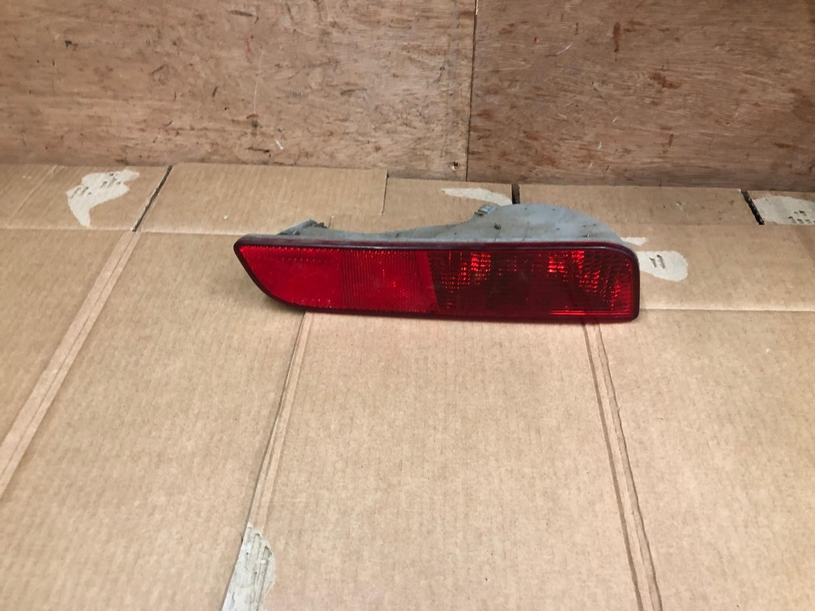 2014 Mitsubishi Outlander GX 4h PHEV Rear Bumper Right Driver Side Fog Light
