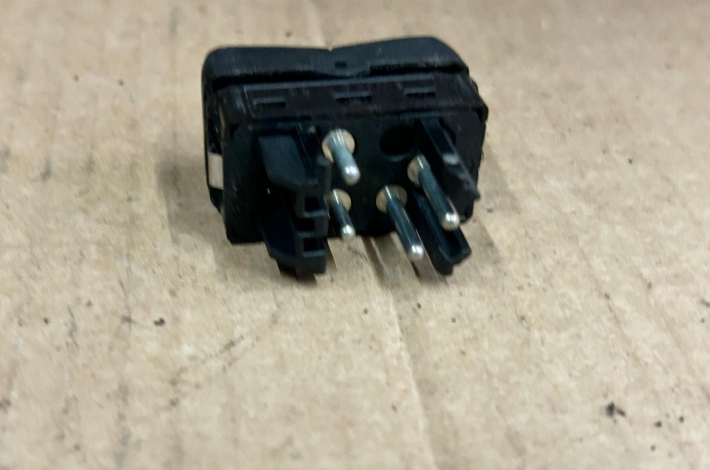 BMW 7 Series E38 Seat Switch