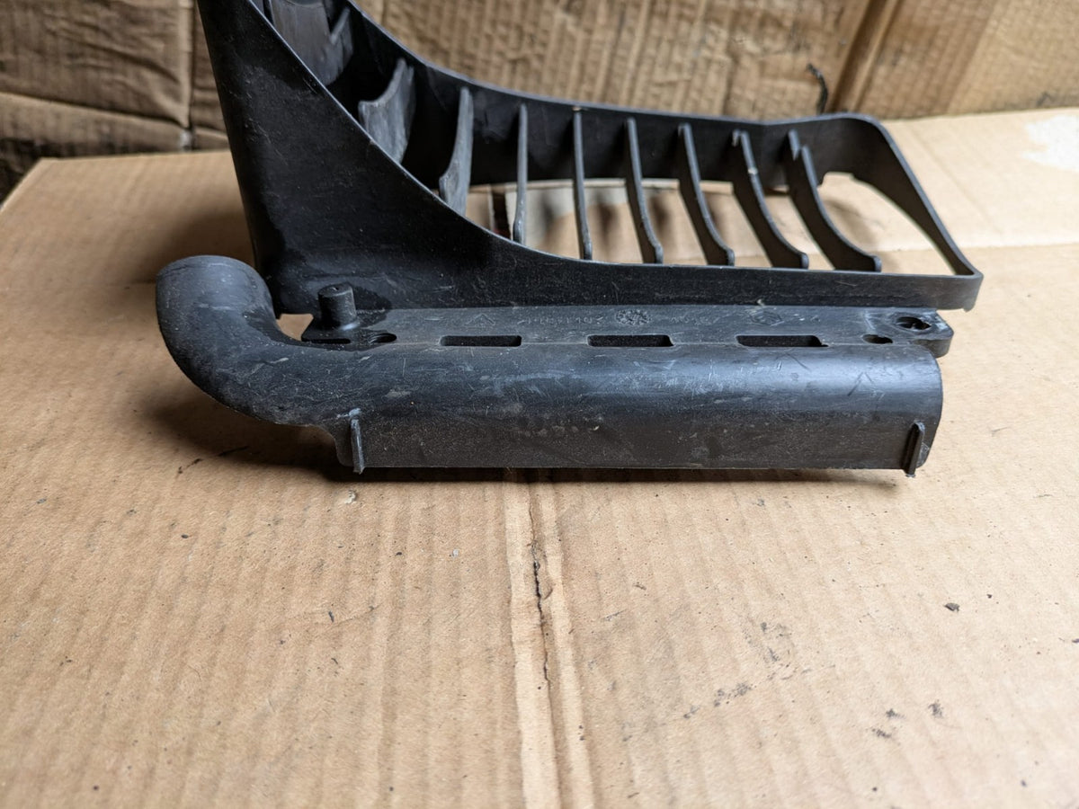 Vespa GTS Left Side Radiator Grill | 10127
