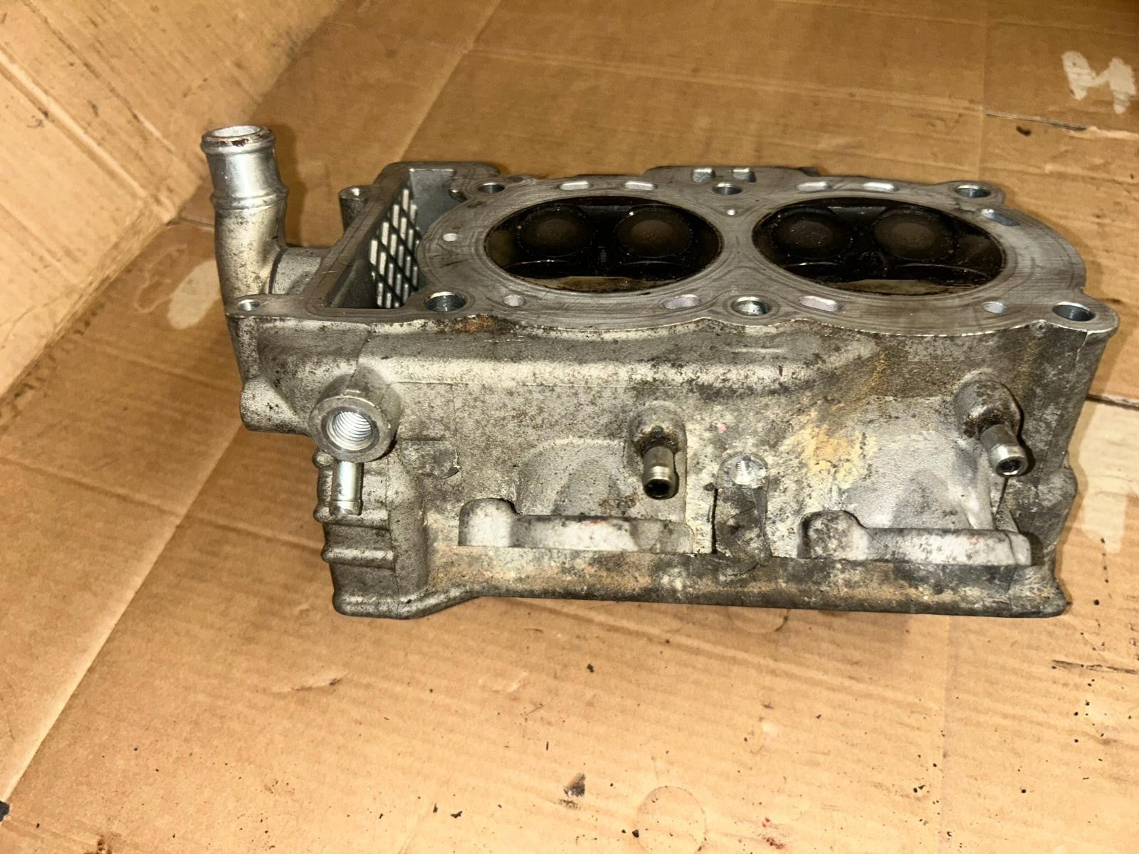 BMW C650GT Cylinder Head | 7729534 16443610
