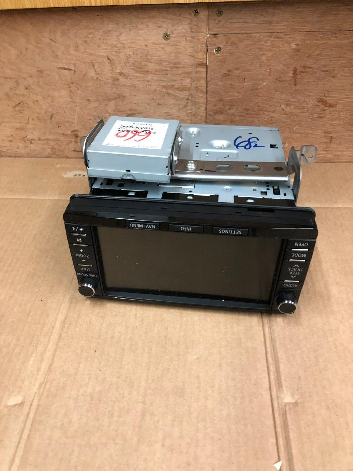 2014 Mitsubishi Outlander GX 4h PHEV Head Unit Display Screen | 8750A482