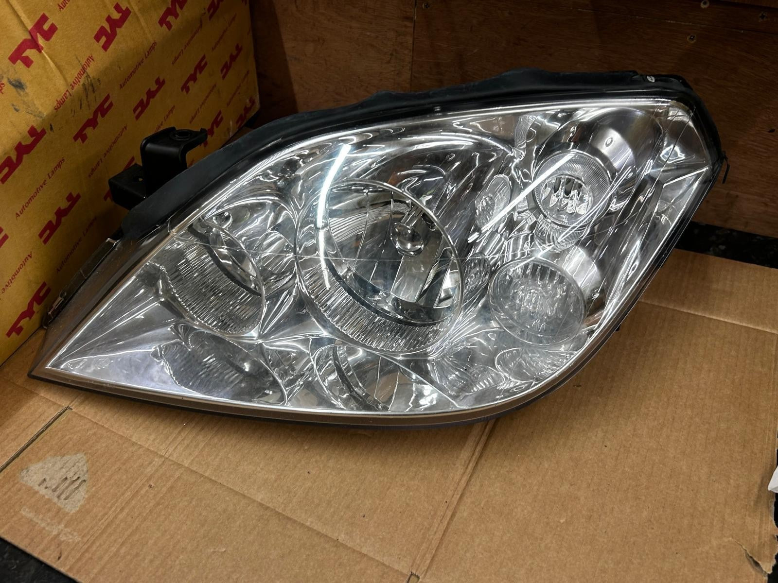 2002 - 2004 Nissan Primera Left Side Head Lamp Headlight | 20-A716-05-2B