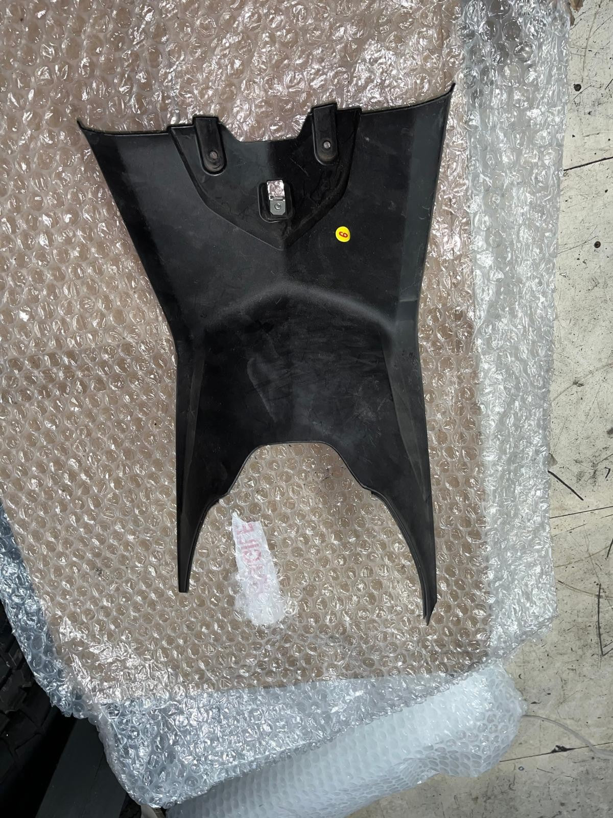 2011 BMW C600 Sport Central Tunnel Cover | 46637724904