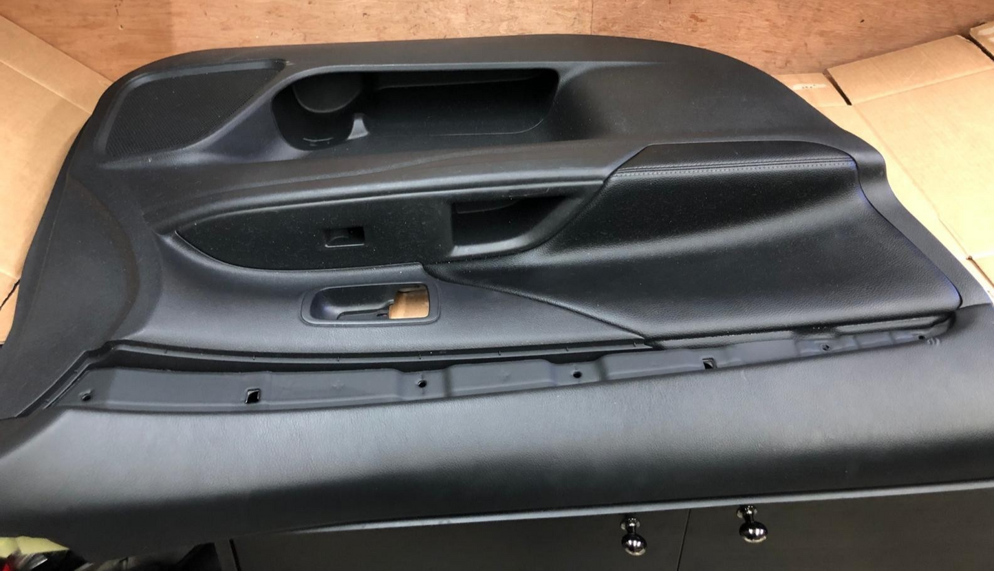 2014 Mitsubishi Outlander GX 4h PHEV Front Left Door Card | 7221B923XC