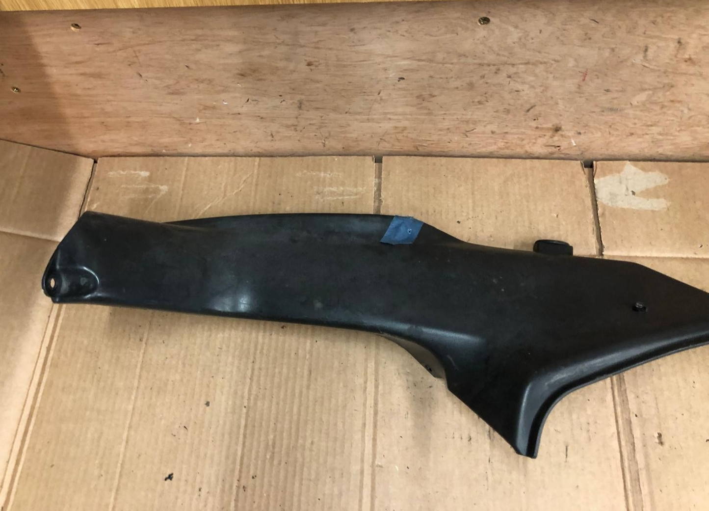 2000 - 2001 Honda CBR900RR Fireblade Right Side Inner Panel | 64590-MCJ-0000