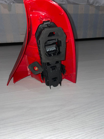 1998 - 2001 Renault Clio MK2 Rear Left Tail Light | 45291