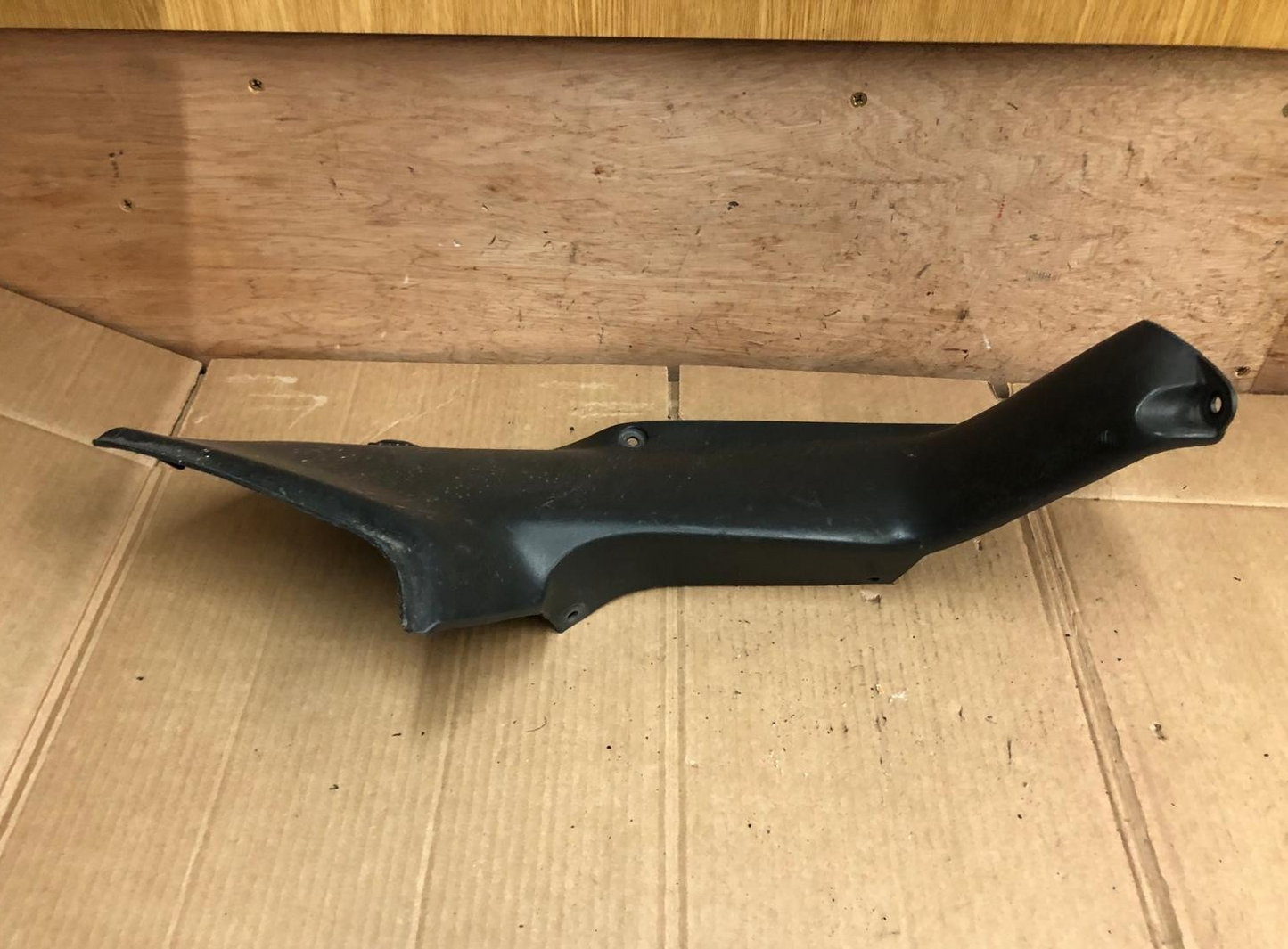 2000 - 2001 Honda CBR900RR Fireblade Left Side Inner Panel | 64595-MCJ-0000