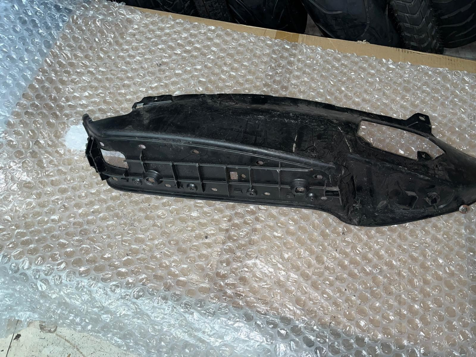 Piaggio MP3 Right Footrest Board Panel | 623076 657485000C