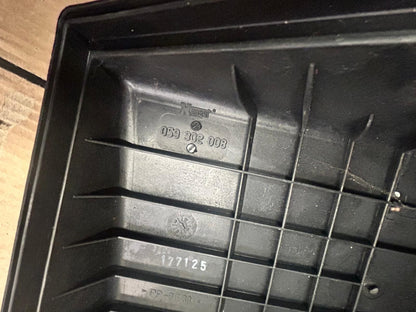 Genuine BMW 7 Series E38 Air Filter Box | 13711742117