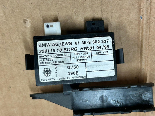 BMW E38 Immobiliser Unit / Transmitter Receiver Module | 61358362337 25811510