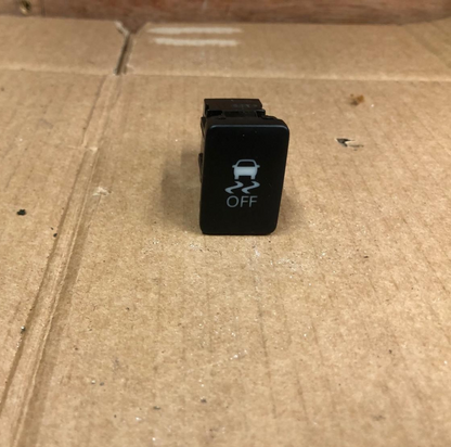 2014 Mitsubishi Outlander GX 4h PHEV  Traction Control Switch