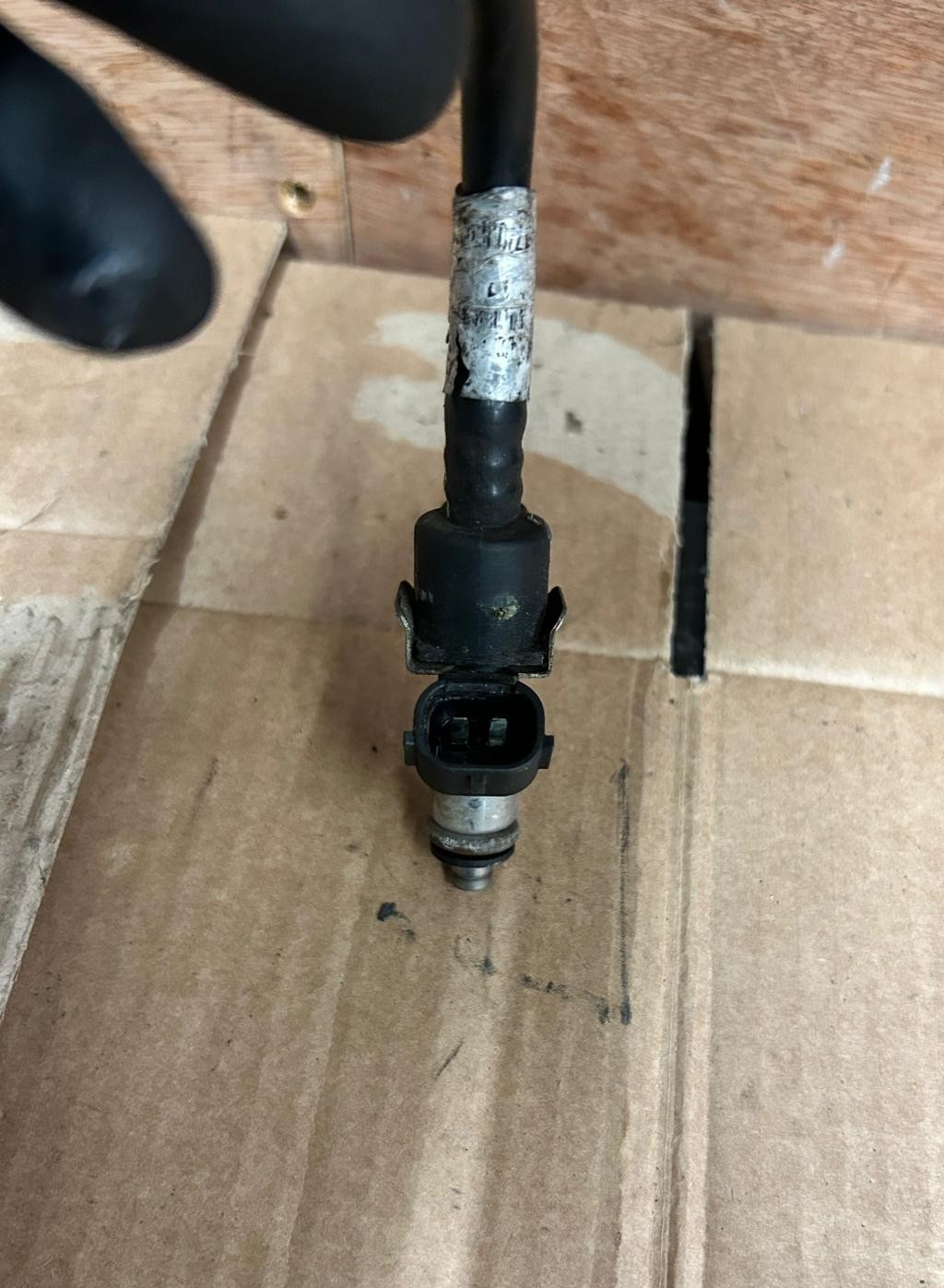 2019 KTM Duke 125 Fuel Injector + Fuel Line Filter
