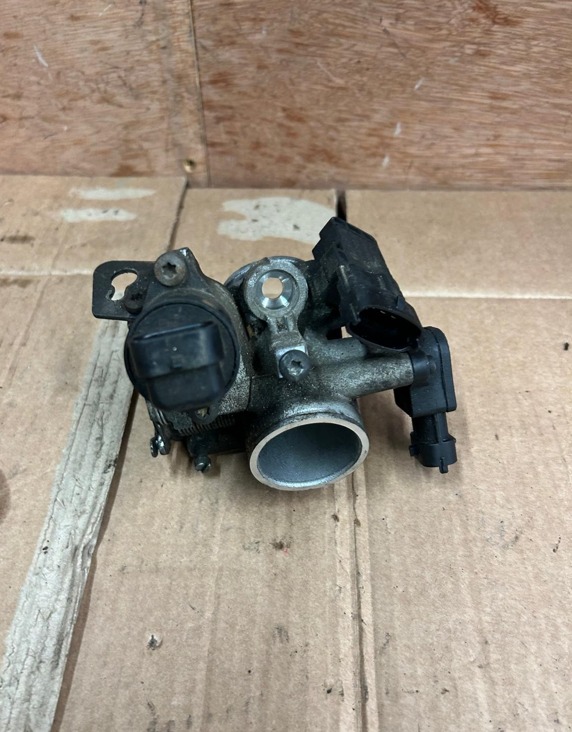 2019 KTM Duke 125 Throttle Body