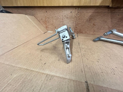 Suzuki GSF 600 Bandit Rear Left & Right Footrests