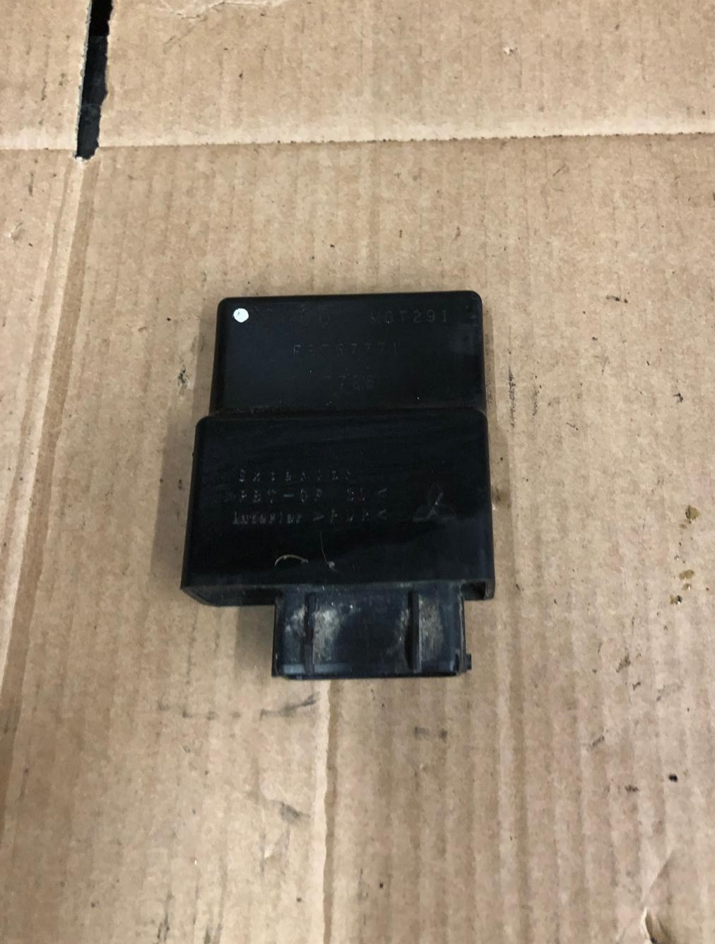 2019 Suzuki GSXR Relay Module | F8T57771 MGT291 23K60