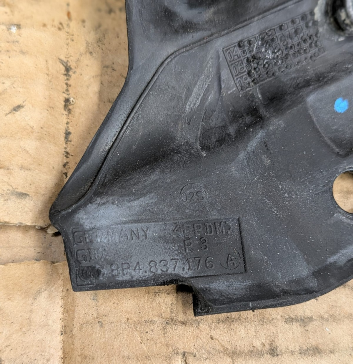 2011 Audi A3 S Line Front Right Driver Side Door Upper Trim | 8P4837176A