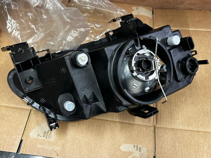 1995 - 1999 Renault Megane Left Side Head Lamp Headlight | 20-5118-A5-2B